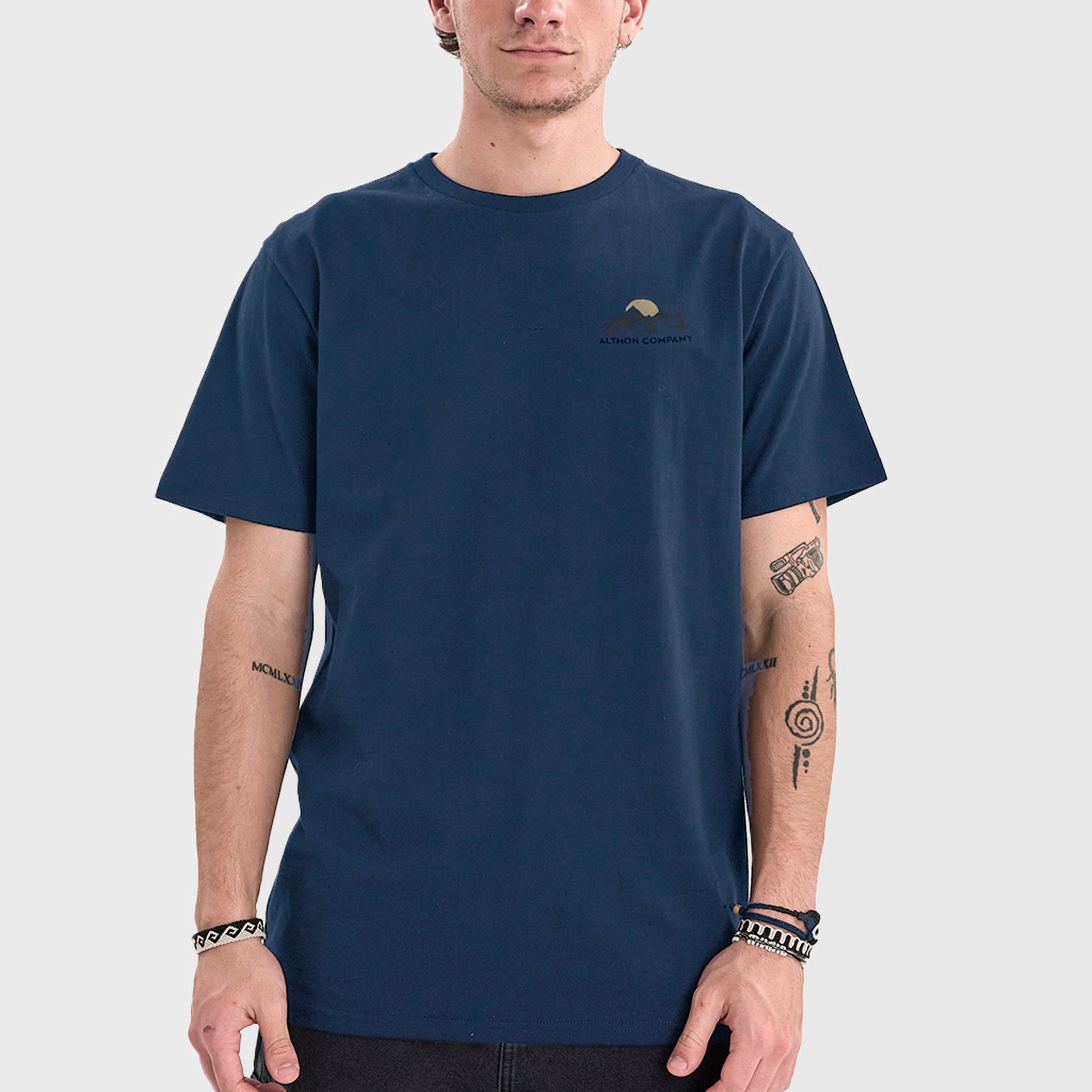 REMERA ALTHON ROADS CLASSIC TEE NAVY - Cross the line