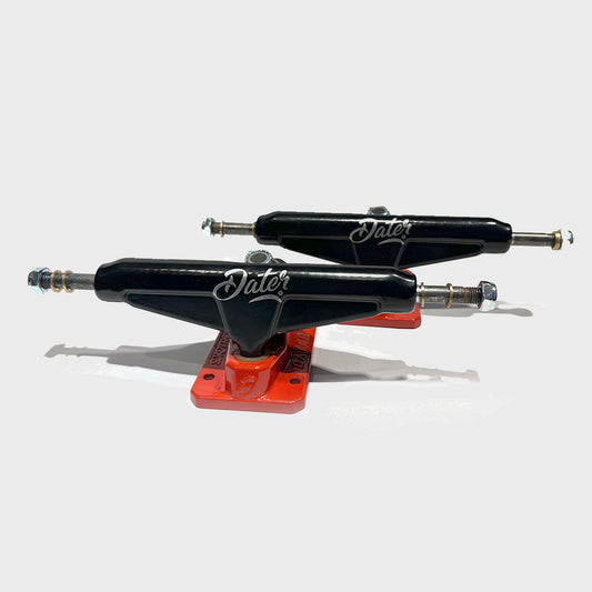 TRUCKS DATER COLOR BLACK RED X 2 UNIDADES