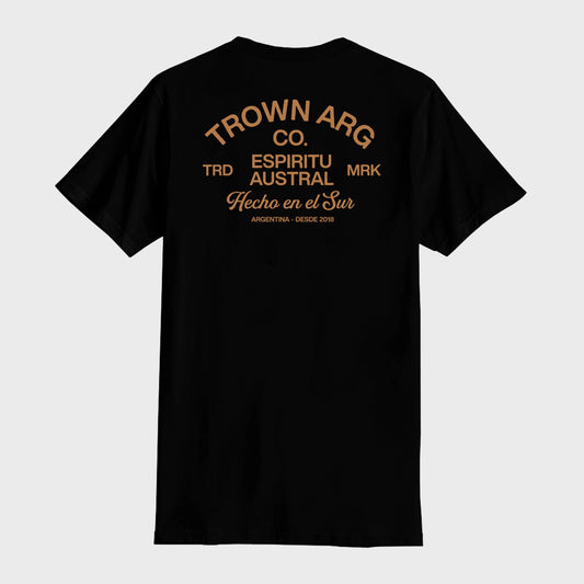 REMERA TROWN LOGO BLACK - Cross the line