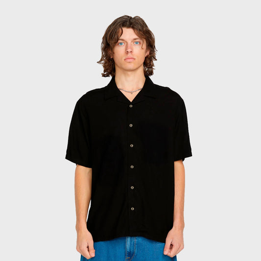Camisa Volcom Lino Boxy Essential Negro