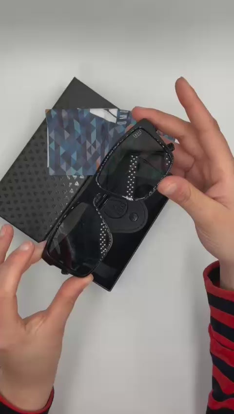 ANTEOJOS OMBAK LOBERIA NEGRO BRILLO VERDE G15