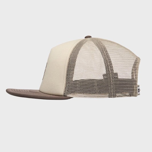 Gorra DC Gas Station Beige trucker