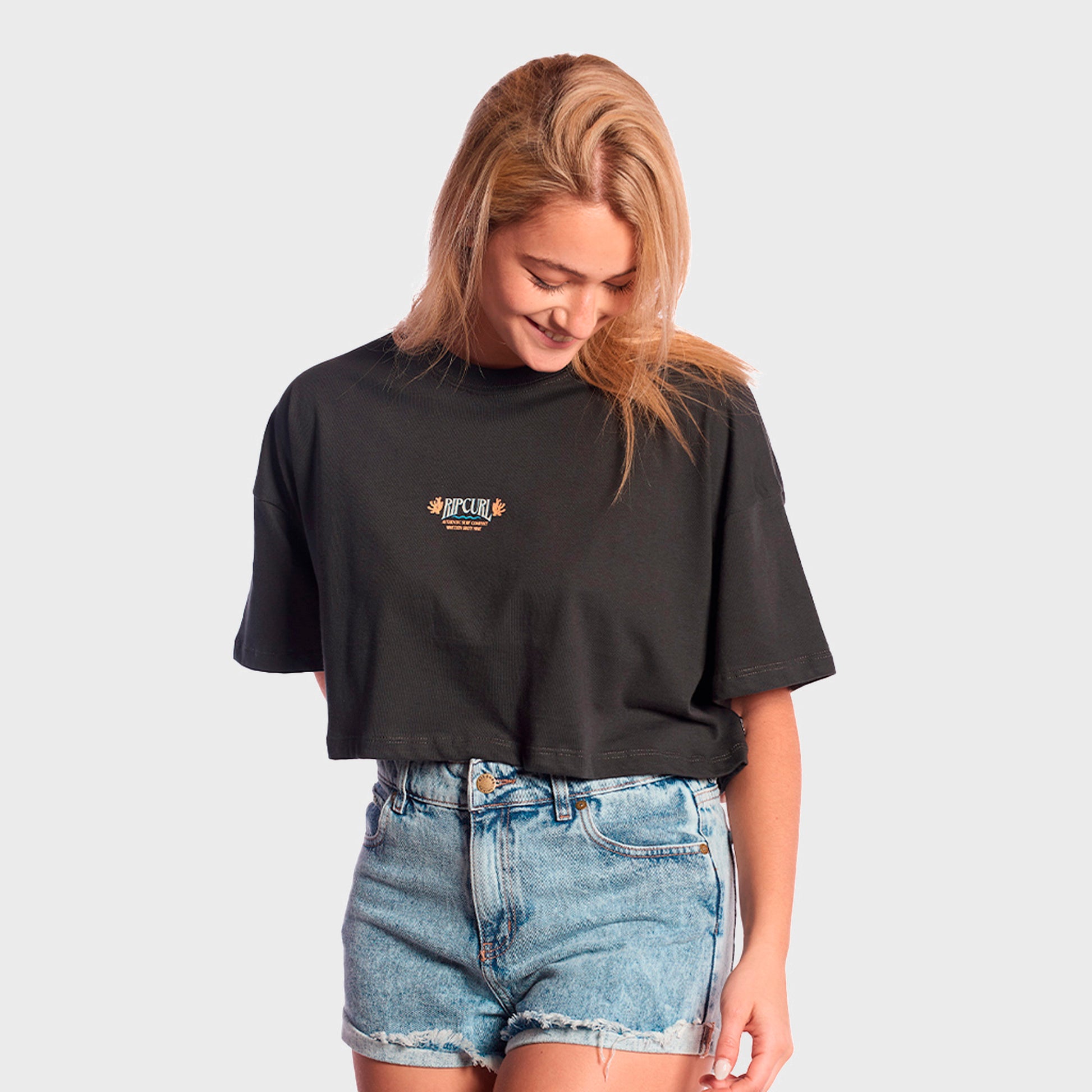 REMERA RIP CURL BOXI FIT SANDS BLACK - Cross the line