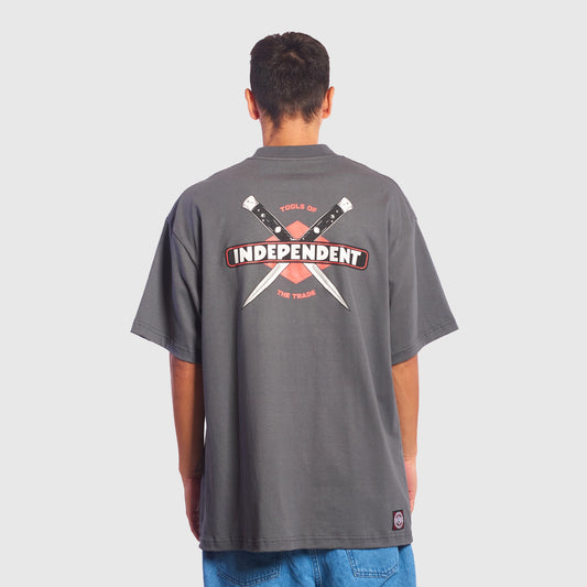 REMERA INDEPENDENT OVER TOOLS GREY