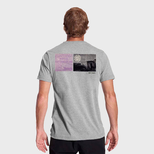 REMERA RIP CURL REGULAR SEARCHERS BAIA SHACK 3991 KN