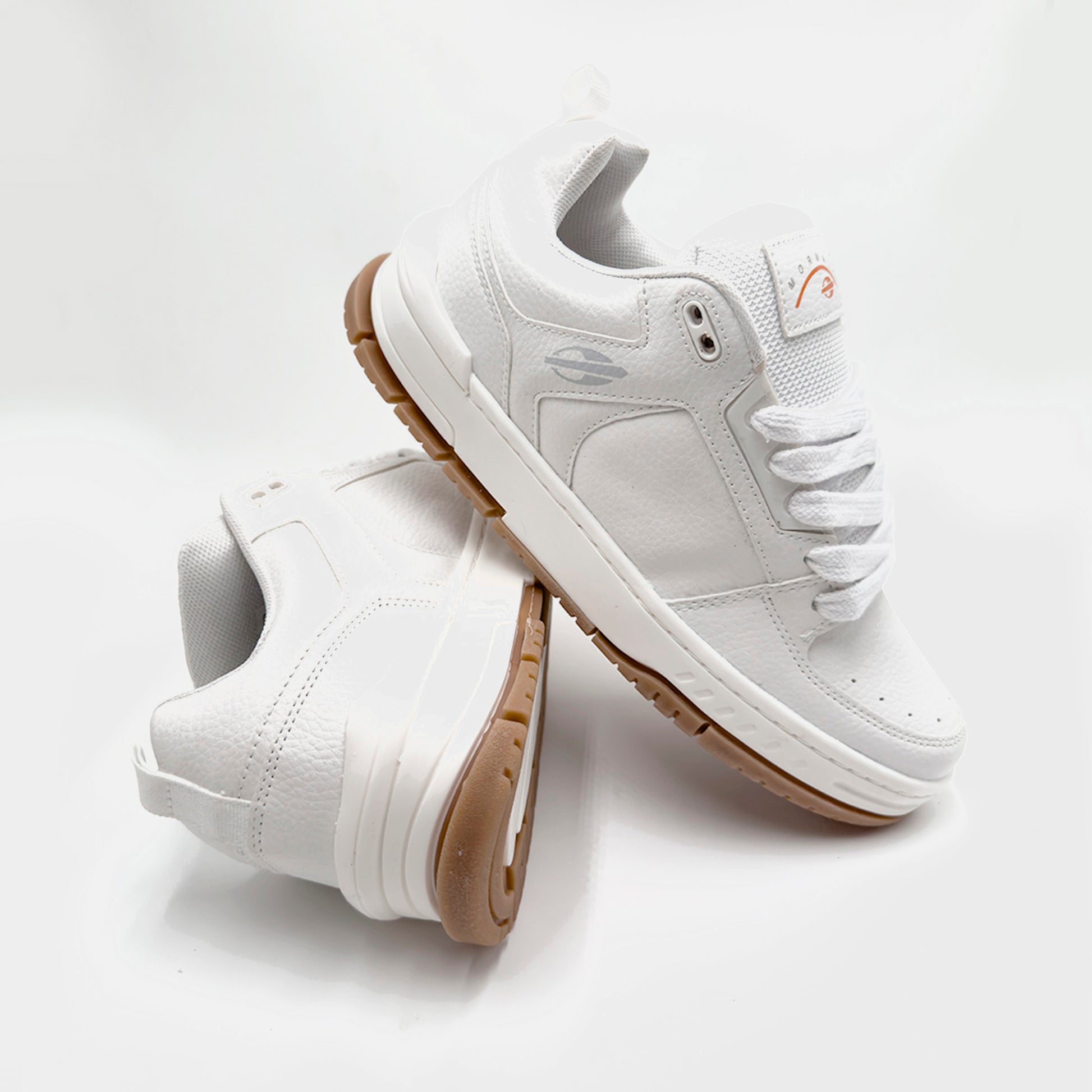 ZAPATILLAS MORMAII CREST WHITE GUM WNT - Cross the line