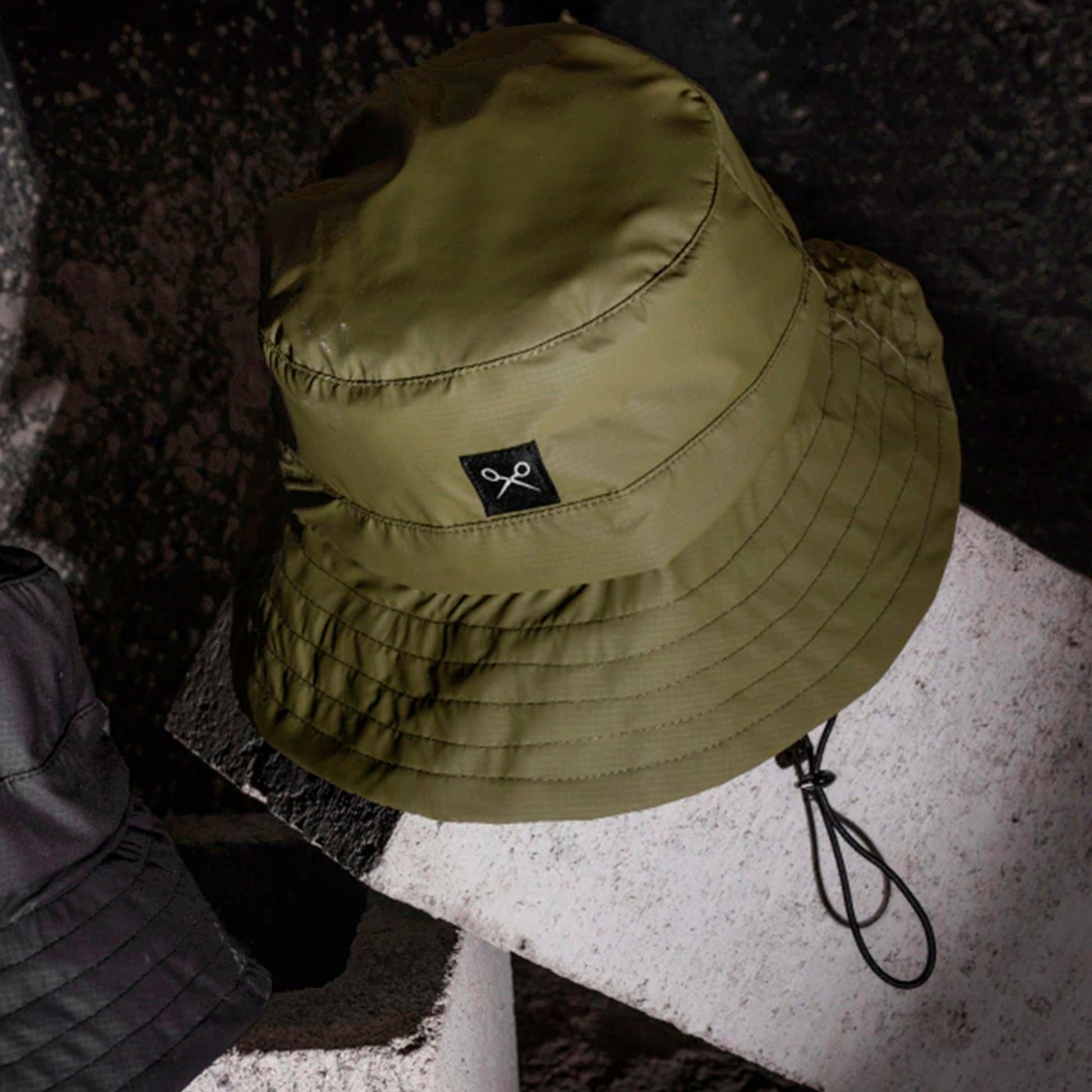 PILUSO LUXO SAFARI II MILITAR - Cross the line