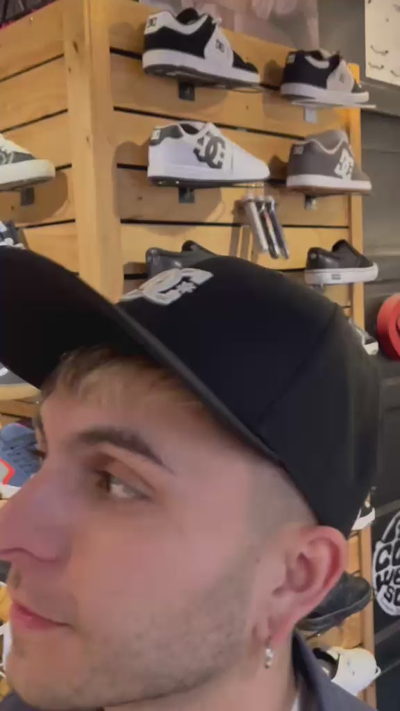 Gorra Dc Empire Negro Urbana Unisex